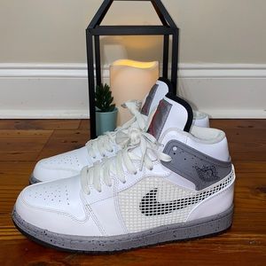 Air Jordan 1 Flight